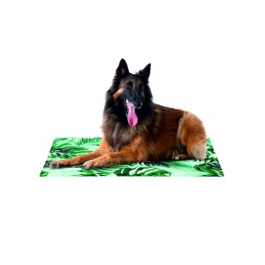 Tappeto refrigerante per cane gatto freedog  90×50 cm prodotto ecosostenibile 2